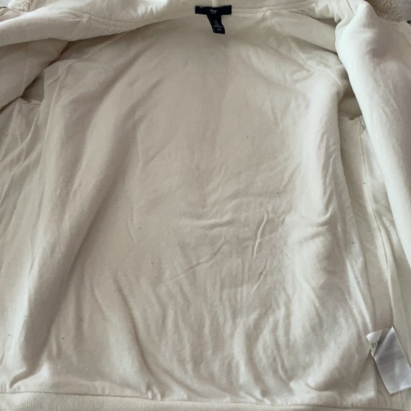 Gap - Picture 6 of 7